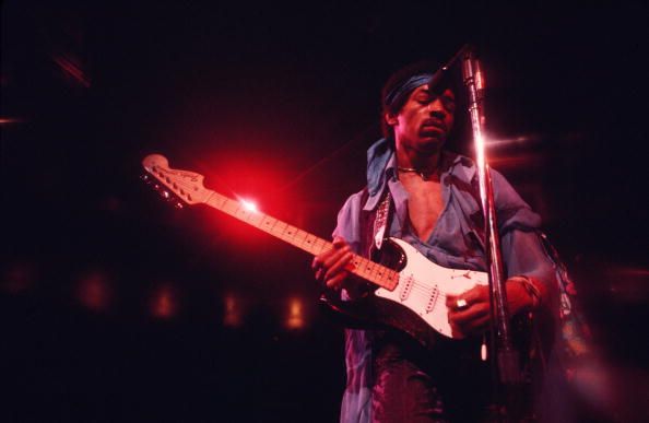 Jimi Hendrix Performs in New York