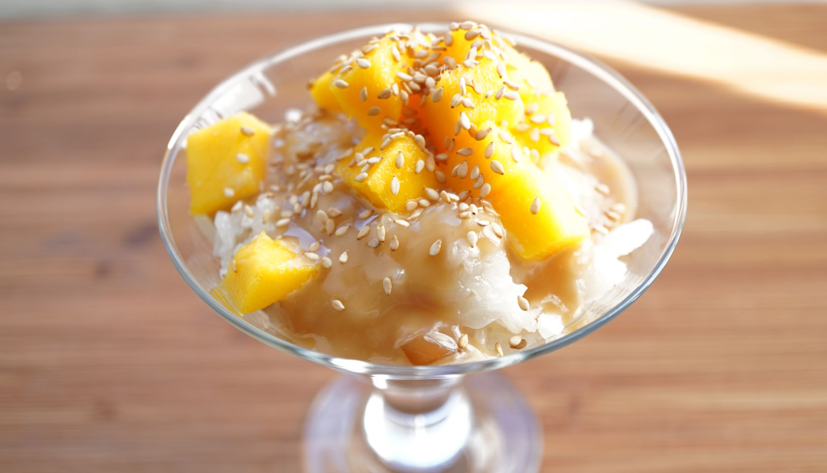 Thai Sticky Rice with Coconut Cream and Mango