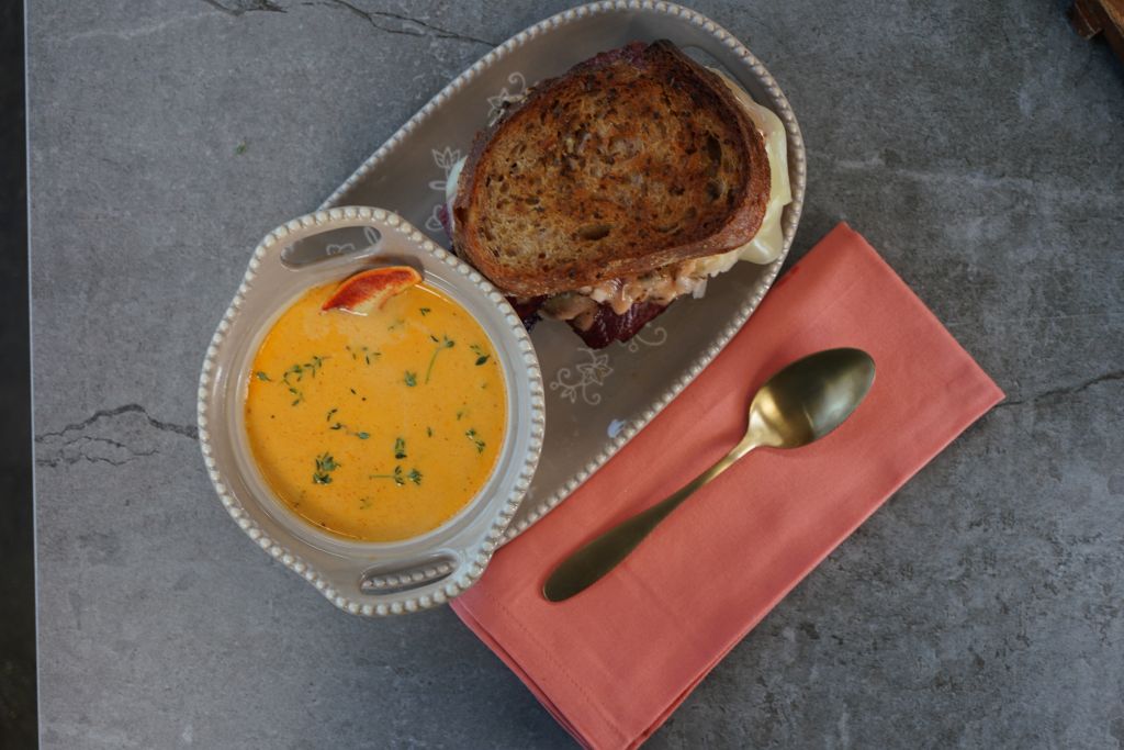 Creamy Lobster Bisque
